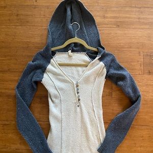 Hooded sweater